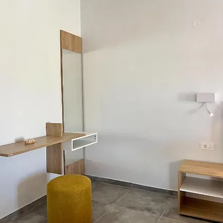 Aparthotel Issos 4*