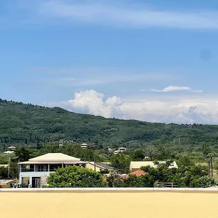 Issos 4*