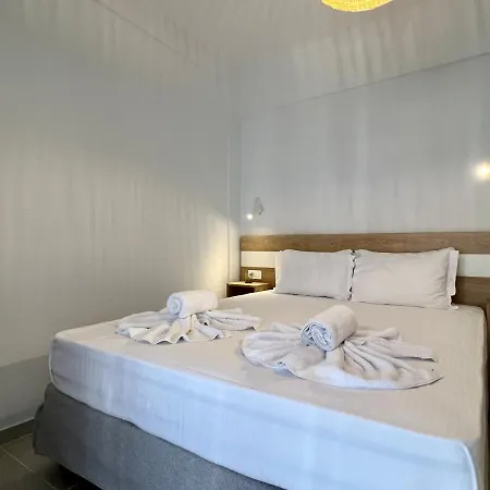 Issos Aparthotel *