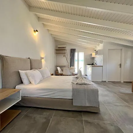 Issos Aparthotel Agios Georgios (Corfu)