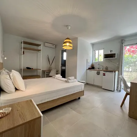 Issos Apart-hotel