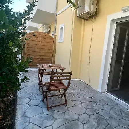 Aparthotel Issos Agios Georgios (Corfu)