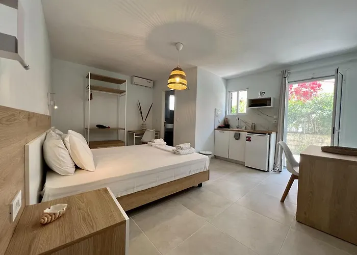 Issos מלון דירות